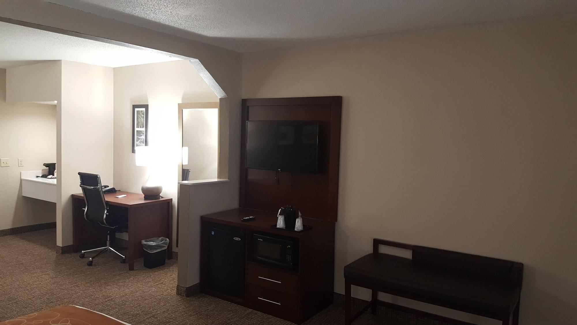 Comfort Suites Knoxville Airport Alcoa Bagian luar foto