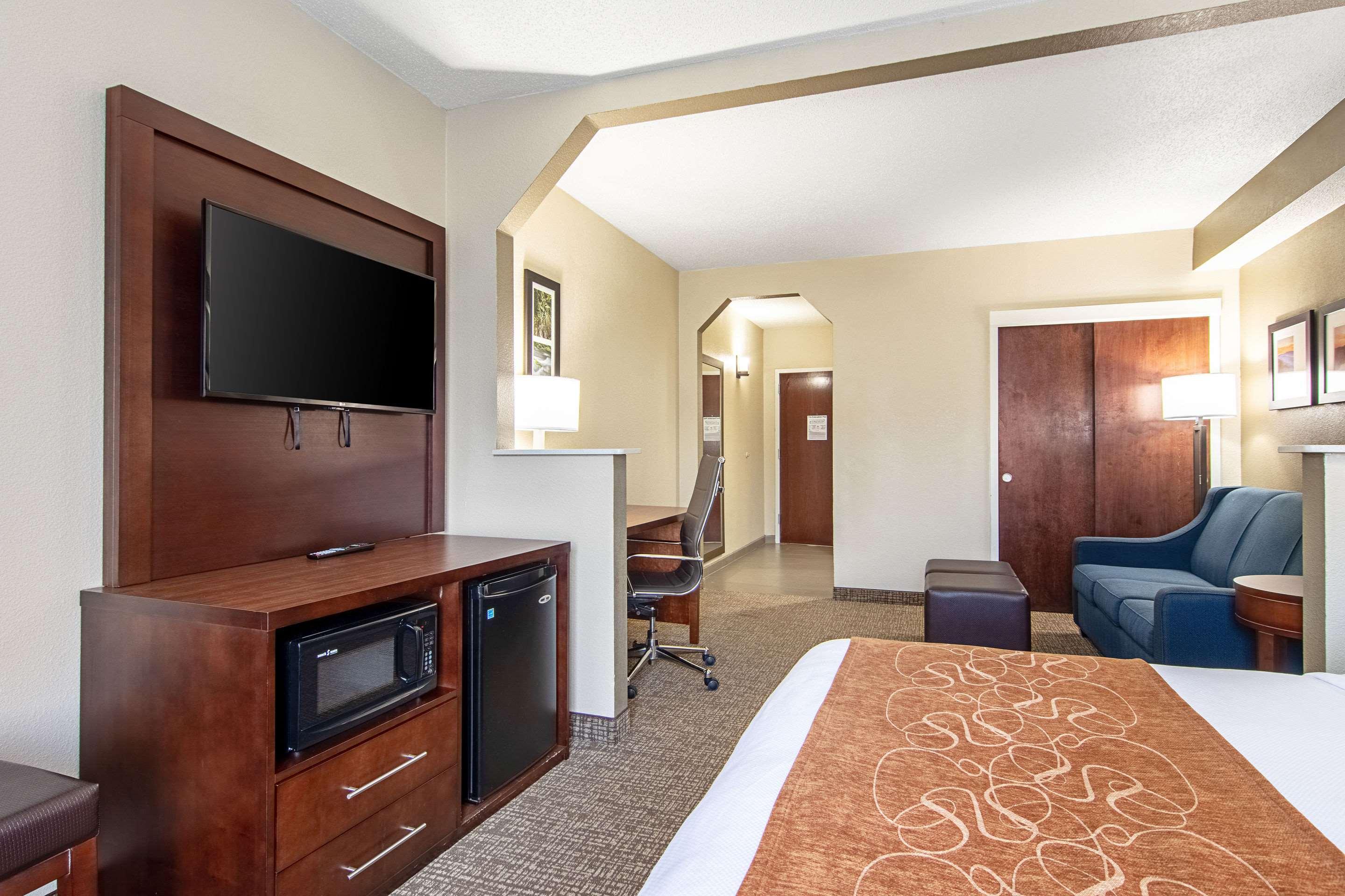 Comfort Suites Knoxville Airport Alcoa Bagian luar foto