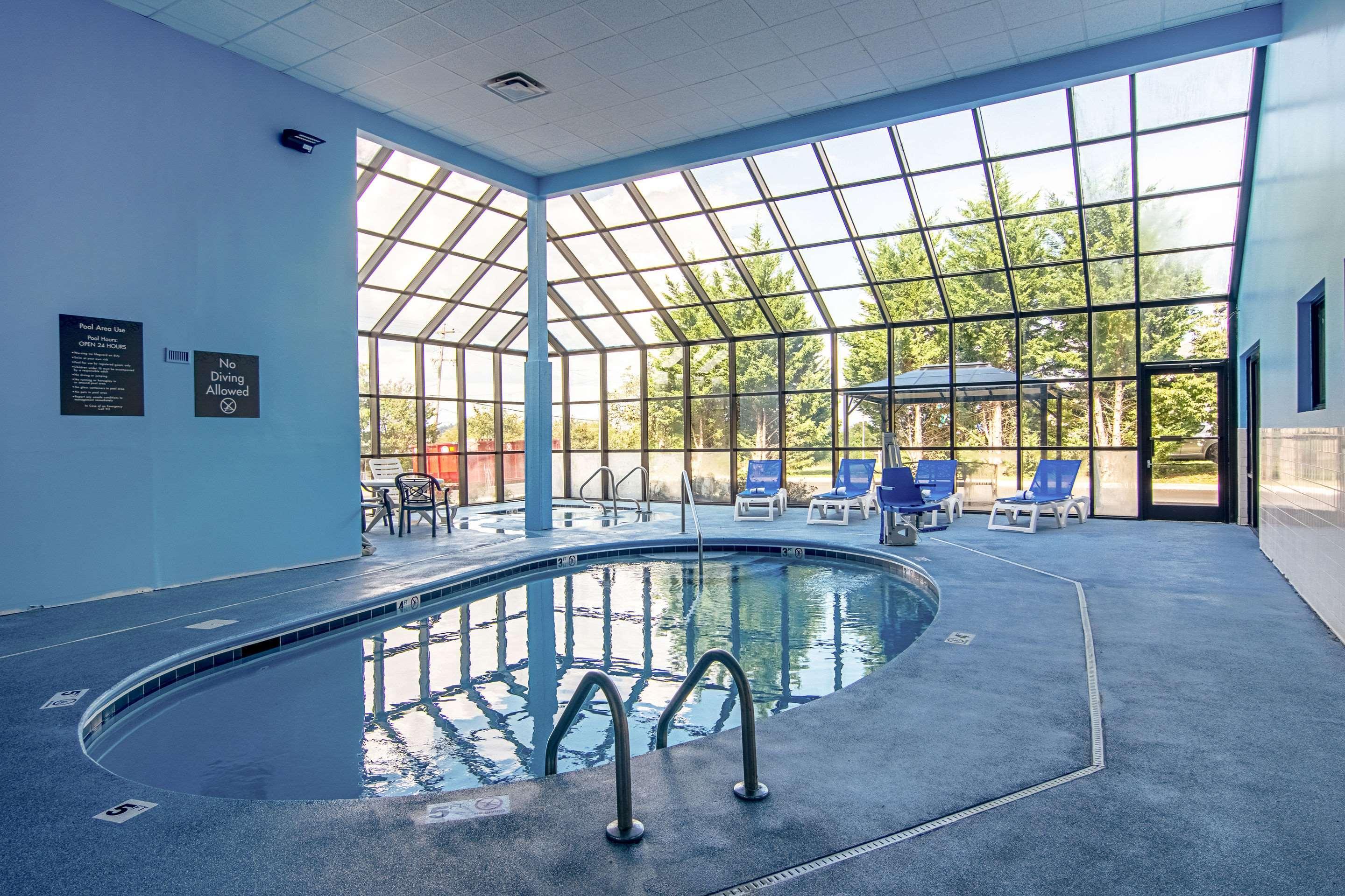 Comfort Suites Knoxville Airport Alcoa Bagian luar foto